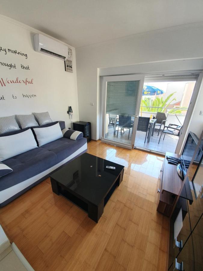 Apartment Novalja 4+2 エクステリア 写真